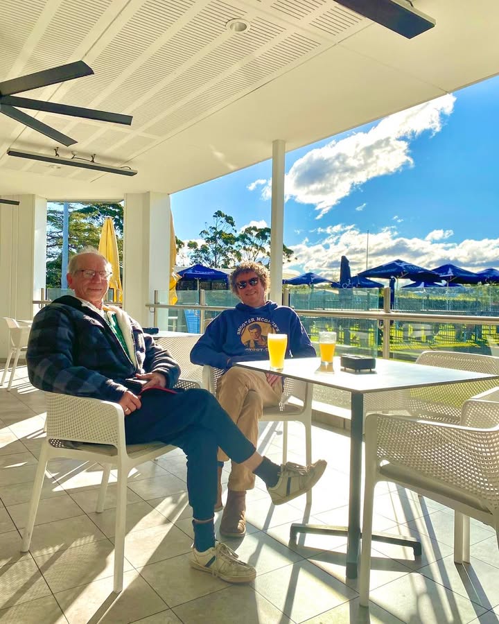 Featured image for “Afternoon Drinks in the Winter Sun: Cheers at Club Belrose”