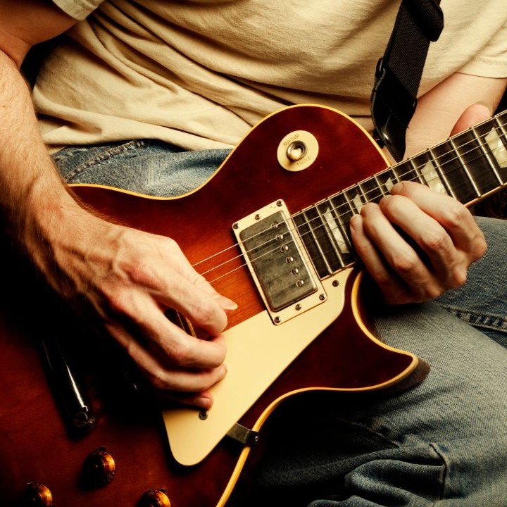 Featured image for “Friday Night Entertainment: Live Music with Ali Chrisholm at Club Belrose”