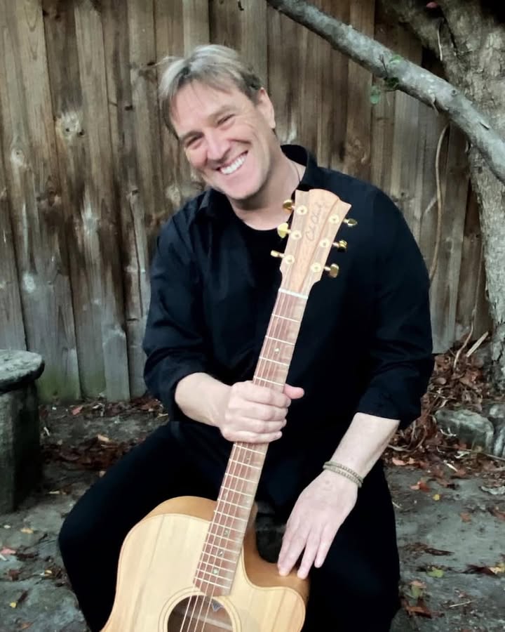 Featured image for “Live Music with Glenn Bidmead This Friday at Club Belrose”