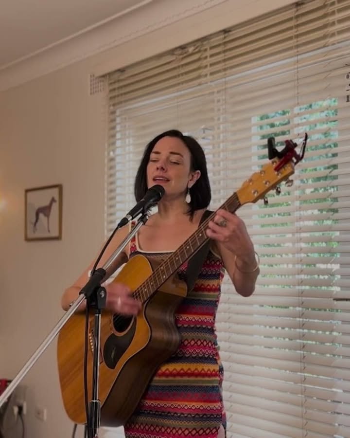 Featured image for “Live Music with Mandy Wragg This Friday at Club Belrose”